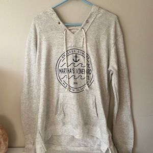 🤍 MARTHA’S VINEYARD SWEATSHIRT